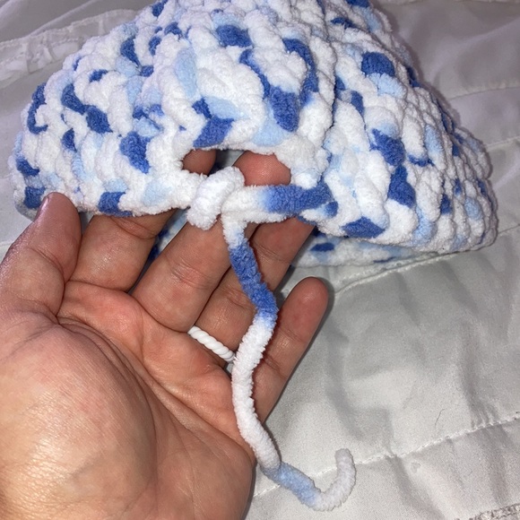 Blue crochet hat - Picture 2 of 2